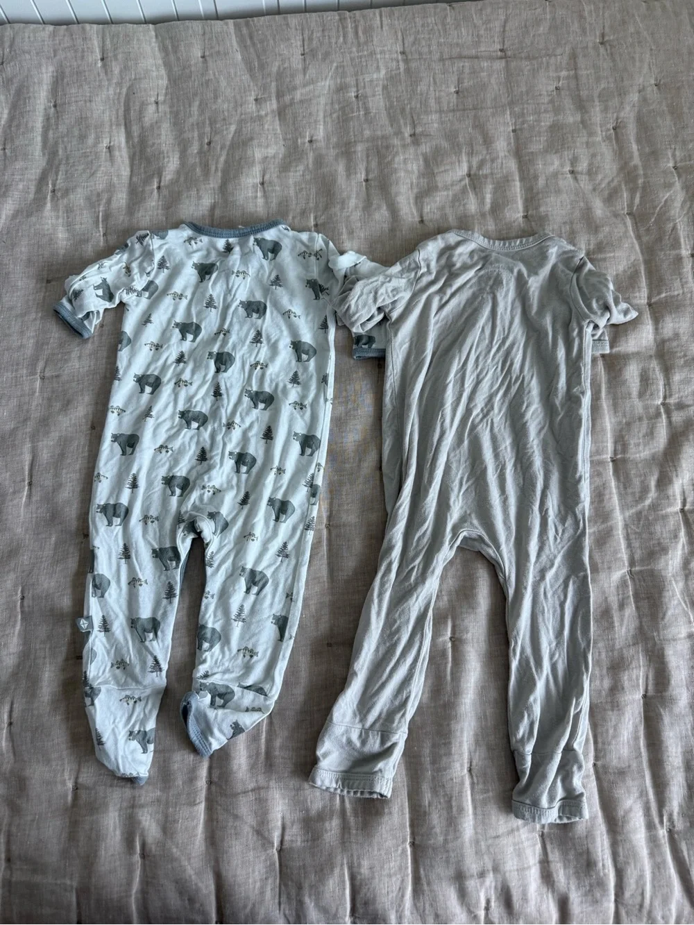 Kyte Baby Bundle of One Piece Pajamas Size 6-12 months